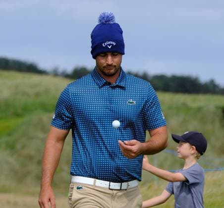 UK: Nexo Championship, Old Course at Trump International Golf Links, Aberdeen, Scotland on 09 August 2025: Pictured: Julien Brun (France) juggles his ball during the third round of the Nexo Championship 2025 at Trump International Golf Links, Aberdeenshire, Scotland Aberdeen Trump International Golf Links Scotland Copyright: xAlexxToddx