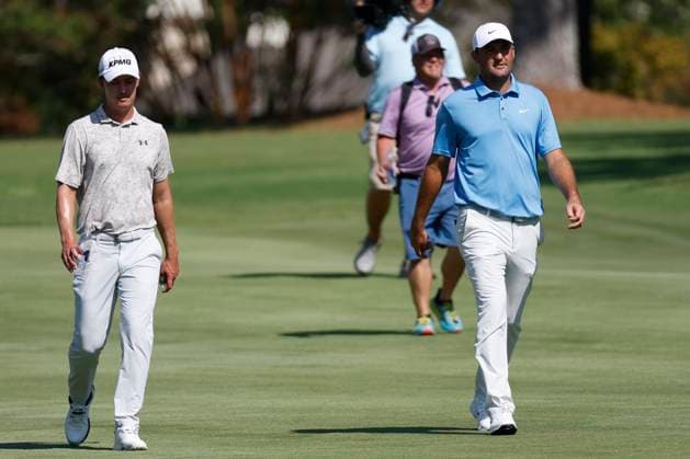 MEMPHIS, TN - AUGUST 09: Maverick McNealy of the United States and Scottie Scheffler of the United States walk down the No. 17 fairway during the third round of the FedEx St. Jude Championship, August 9, 2025, at TPC Southward in Memphis, Tennessee. (Photo by Matthew Maxey Icon Sportswire) GOLF: AUG 09 PGA, Golf Herren FedEx Cup Playoffs - FedEx St. Jude Championship EDITORIAL USE ONLY Icon250809072