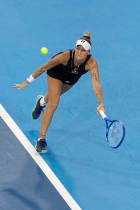 August 9, 2025, Mason, Ohio, USA: Mason, Ohio; Cincinnati Open Tennis Tournament - 2025 08 09 - Marketa Vondrousova plays a ball against opponent Aryna Sabalenko. - ZUMAPress Mason USA - ZUMAn24_ 20250809_zaf_n24_194 Copyright: xWallyxNellx