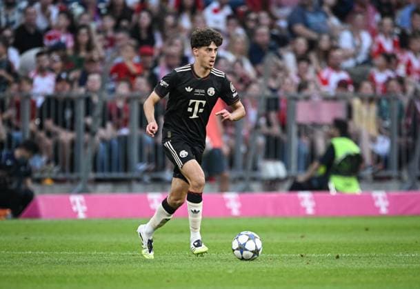 Fussball Telecom Cup Saison 2025 2026 07.08.2025 FC Bayern Muenchen - Tottenham Hotspur David Santos Daiber (FC Bayern Muenchen) mit Ball