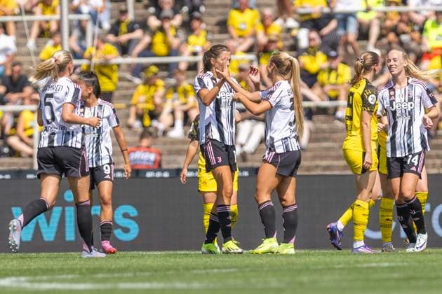 Testspiel Frauen: Borussia Dortmund - Juventus Turin; 10.08.2025 Jubel nach dem Tor zum 0:1 durch Abi Brighton (Juventus Turin, 33). im Testspiel zwischen Borussia Dortmund und Juventus Turin, am 10.08.2025, Stadion Rote Erde, Dortmund. Copyright: xBEAUTIFULxSPORTS Meuselx
