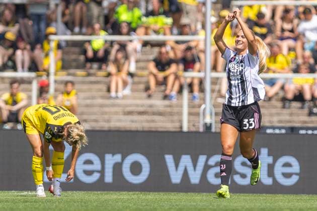 Testspiel Frauen: Borussia Dortmund - Juventus Turin; 10.08.2025 Abi Brighton (Juventus Turin, 33) jubelt nach ihrem Tor im Testspiel zwischen Borussia Dortmund und Juventus Turin, am 10.08.2025, Stadion Rote Erde, Dortmund. Copyright: xBEAUTIFULxSPORTS Meuselx