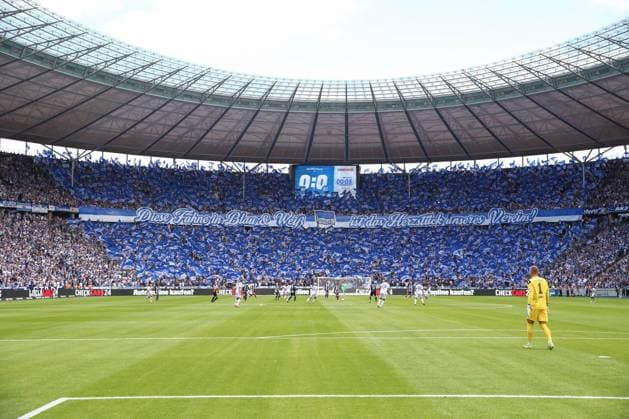 10.08.2025, xtgx, Fussball 2. Bundesliga, Hertha BSC Berlin - Karlsruher SC emspor, v.l. Symbolfoto, Symbolbild, Symbol Fans, Zuschauer, Publikum, Tribuene Choreo, Choreografie, Choreographie (DFL DFB REGULATIONS PROHIBIT ANY USE OF PHOTOGRAPHS as IMAGE SEQUENCES and or QUASI-VIDEO) Berlin