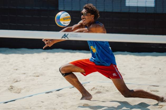 Beach volleyball, Beachvolleyball - Baden Challenge BADEN,AUSTRIA,10.AUG.25 - BEACH VOLLEYBALL - FIVB World Tour - Baden Challenge. Image shows Calvin Aye (FRA).  GEPAxpictures xAlexanderxSolc