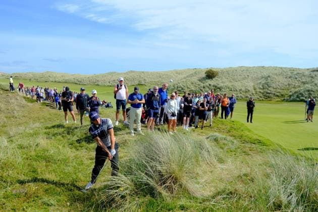 UK: Nexo Championship, Old Course at Trump International Golf Links, Aberdeen, Scotland on 10 August 2025: Pictured: Todd Clements (England) hits out of the rough on the 1st green during the final round of the Nexo Championship 2025 at Trump International Golf Links, Aberdeenshire, Scotland Aberdeen Trump International Golf Links Scotland Copyright: xAlexxToddx