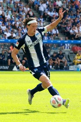 DEU, DFL, 2. FBL, Hertha BSC vs. Karlsruher SC, 10.08.2025, Berliner Olympiastadion, Berlin, DEU, DFL, 2. FBL, Hertha BSC vs. Karlsruher SC, im Bild Fabian Reese (Hertha BSC Berlin 11) DFL - regulations prohibit any use of Photographs as image sequences and or quasi-video