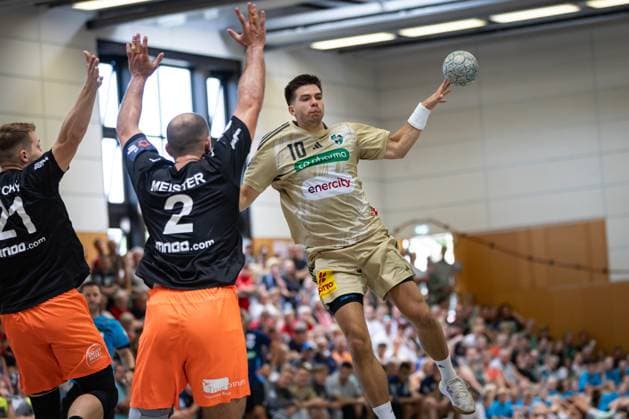 IHC 2025: Kadetten Schaffhausen vs TSV Hannover-Burgdorf; 10.08.25 IHC 2025: Kadetten Schaffhausen vs TSV Hannover-Burgdorf, KGS-Sporthalle am 10.08.25 Copyright: xBEAUTIFULxSPORTS MarioxM.xKobergx