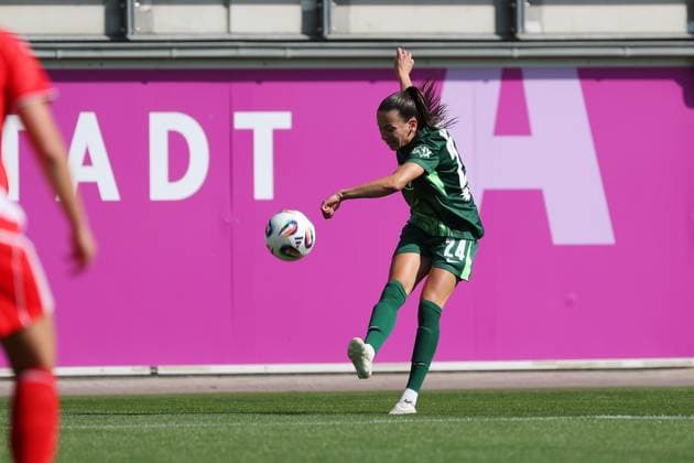 VfL- Union Berlin, Frauen Wolfsburg, 10.08.2025, FUßBALL - VfL Wolfsburg vs. Union Berlin, Testspiel, Saison 2025 26. Joelle Wedemeyer (VfL Wolfsburg) Wolfsburg