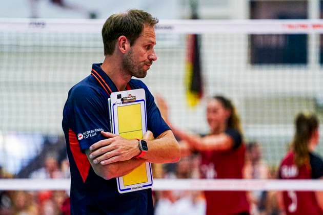2025-08-10 Netherlands v Germany - Friendly WIJCHEN, NETHERLANDS - AUGUST 10: Head Coach Felix Koslowski of The Netherlands during the Friendly match between Netherlands and Germany at Sportcentrum Arcus on August 10, 2025 in Wijchen, Netherlands. Wijchen Sportcentrum Arcus Netherlands Content not available for redistribution in The Netherlands directly or indirectly through any third parties. Copyright: xAndrexWeeningx