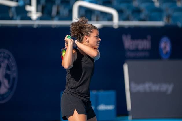 Cincinnati Open: Morning Sessions On Practice Courts Jasmine Paolini practices on Center Court prior to her second-round match at the Cincinnati Open in Mason, Ohio, on August 10, 2025. Mason Ohio United States  Copyright: xJasonxWhitmanx originalFilename:whitman-cincinna250810_npFmn.jpg