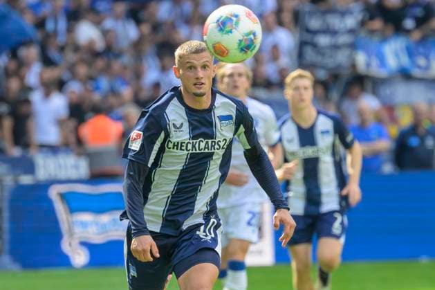 GER, Berlin, Fussball, Hertha BSC vs Karlsruher SC, KSC, DFB, 2 Bundesliga, Spielzeit 2025 2026, 10.08.25 v.l. Michael Cuisance (Hertha BSC), DFB DFL REGULATIONS PROHIBIT ANY USE OF PHOTOGRAPHS AS IMAGE SEQUENCES AND OR QUASI-VIDEO,