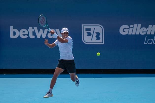 Cincinnati Open: Andrey Rublev V Learner Tien Learner Tien is seen during his second-round match at the Cincinnati Open in Mason, Ohio, on August 10, 2025. Mason Ohio United States  Copyright: xJasonxWhitmanx originalFilename:whitman-cincinna250810_npKrc.jpg