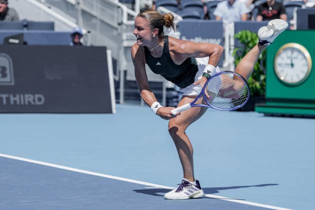 August 10, 2025, Mason, Ohio, U.S: Maria Sakkari (GRE) serves during SundayÃ¢â‚¬â ¢s second round of the Cincinnati Open at the Lindner Family Tennis Center, Mason, Oh. Mason U.S - ZUMAs304 20250810_zaf_s304_173 Copyright: xScottxStuartx