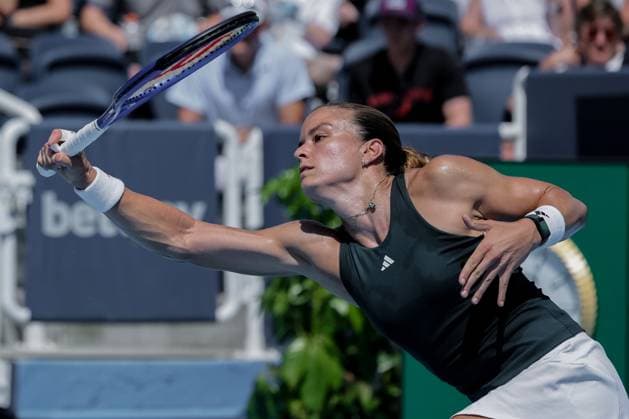 August 10, 2025, Mason, Ohio, U.S: Maria Sakkari (GRE) in action during SundayÃ¢â‚¬â ¢s second round of the Cincinnati Open at the Lindner Family Tennis Center, Mason, Oh. Mason U.S - ZUMAs304 20250810_zaf_s304_128 Copyright: xScottxStuartx