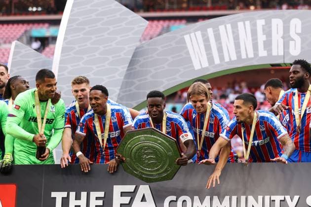 Crystal Palace v Liverpool 10 August 2025, London - Community Shield - Crystal Palace v Liverpool - Marc Guehi of Crystal Palace lifts the Community Shield alongside his team mates - Photo: Jacques Feeney Offside. London UK Copyright: xJacquesxFeeneyx xOffsidexOffside