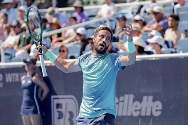 August 10, 2025, Mason, Ohio, U.S: Damir Dzumhur (BIH) reacts to a shot during SundayÃ¢â‚¬â ¢s second round of the Cincinnati Open at the Lindner Family Tennis Center, Mason, Oh. Mason U.S - ZUMAs304 20250810_zaf_s304_074 Copyright: xScottxStuartx