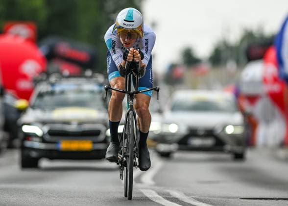 82nd Tour De Pologne 2025 - Stage 7 WIELICZKA, POLAND AUGUST 10: Jack Haig of Austrelia, riding for Bahrain - Victorious Team, races through the final kilometer of Stage 7, a 12.5 km individual time trial from Wieliczka to Wieliczka, during the 82nd Tour de Pologne, in Wieliczka, Lesser Poland Voivodeship, Poland, on August 10, 2025. Wieliczka Poland Copyright: xArturxWidakx originalFilename:widak-82ndtour250810_npdNp.jpg