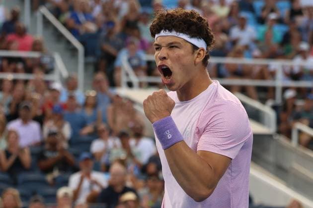 August 10, 2025, Mason, Ohio, United States: BEN SHELTON of USA during the match against C. Ugo Carabello of Argentina in the second round of the Cincinnati Open at the Lindner Family Tennis Center. Mason, Ohio. Shelton won 6:3, 3:1 Mason United States - ZUMAc278 20250810_zsp_c278_045 Copyright: xMarcinxCholewinskix