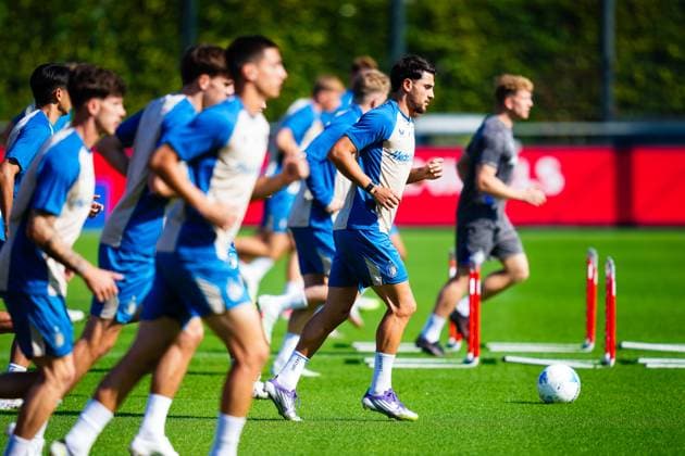 UEFA Champions League 2025-2026: training of Feyenoord Rotterdam - Julian Carranza Player of Feyenoord Rotterdam during the training of Feyenoord in preparation of the UEFA Champions League qualification duel against Fenerbahce SK at Trainingscomplex 1908 on 11 August 2025 in Rotterdam, The Netherlands. (VK Sportphoto Danny de Groot) Copyright: xDannyxdexGrootx