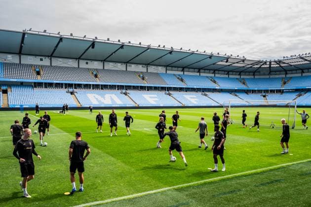 250811 General view during a UEFA Champions League training session with Malmö FF on August 11, 2025 in Malmö. Photo: Petter Arvidson BILDBYRAN kod PA PA1059 fotboll football soccer fotball uefa champions league champions league träning practice training malmö ff bbeng Copyright: PETTERxARVIDSON BB250811PA001