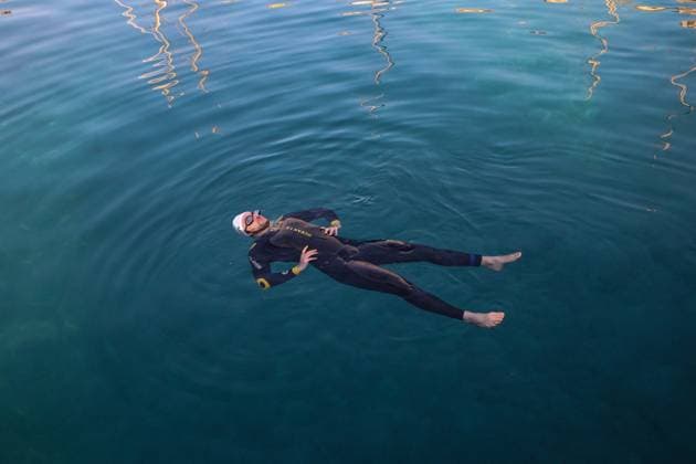 Noam Yaron at The Start of His 180 Km Swim from Calvi to Monaco Noam Yaron in Calvi to try to beat an extraordinary record: to swim the 180 km that separate Calvi and Monaco without ever leaving the water! A record attempt to raise awareness among as many people as possible about the environmental dangers facing the Mediterranean Sea. The young Swiss hopes to accomplish his feat in 3 days and 3 nights. On August 11, 2025 in Calvi. Photo by Shootpix ABACAPRESS.COM Calvi France  Copyright: xShootpix ABACAx