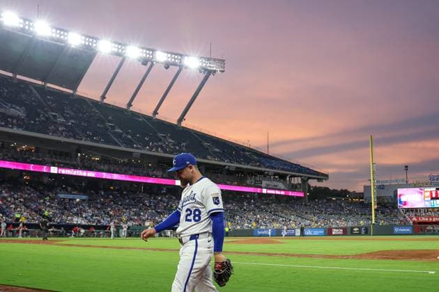 August 11, 2025: Kansas City Royals center fielder Kyle Isbel (28) walks to the dugout during the sixth inning against the Washington Nationals at Kauffman Stadium in Kansas City, MO. CSM Kansas City United States of America - ZUMAc04_ 20250811_zma_c04_029 Copyright: xDavidxSmithx