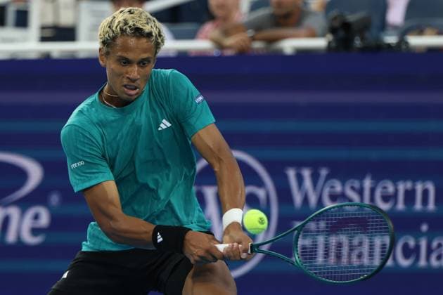 August 11, 2025, Mason, Ohio, United States: GABRIEL DIALLO of Canada during the match against J. Sinner of Italy in the third round of the Cincinnati Open at the Lindner Family Tennis Center. Mason, Ohio. Diallo lost 2:6, 6:7 Mason United States - ZUMAc278 20250811_zsp_c278_030 Copyright: xMarcinxCholewinskix