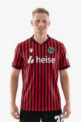 Jonas Sterner (Hannover 96), 2. BL GER, Hannover 96 Porträttermin 2025 2026 Fußball, GER Fussball 2. BL Bundesliga 2025 2026 Porträttermin Hannover96