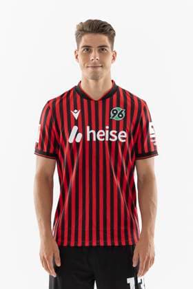 Franz Roggow (Hannover 96), 2. BL GER, Hannover 96 Porträttermin 2025 2026 Fußball, GER Fussball 2. BL Bundesliga 2025 2026 Porträttermin Hannover96