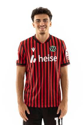 Husseyn Zakaria Chakroun (Hannover 96), 2. BL GER, Hannover 96 Porträttermin 2025 2026 Fußball, GER Fussball 2. BL Bundesliga 2025 2026 Porträttermin Hannover96
