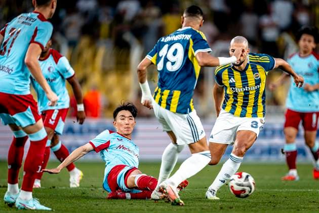 Feyenoord Rotterdam forwarder Ayase Ueda during the match Fenerbahce - Feyenoord at the Åžükrü SaracoÄülu Spor Kompleksi for the Champions League - Third qualifying round - 2nd leg season 2025-2026 in ISTANBUL, Turkey on 10 august 2025, (photo by Marcel van Dorst EYE4images DeFodi Images)