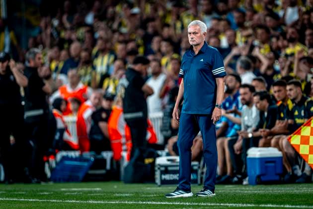 Fenerbahce SK trainer Jose Mourinho during the match Fenerbahce - Feyenoord at the Åžükrü SaracoÄülu Spor Kompleksi for the Champions League - Third qualifying round - 2nd leg season 2025-2026 in ISTANBUL, Turkey on 10 august 2025, (photo by Marcel van Dorst EYE4images DeFodi Images)