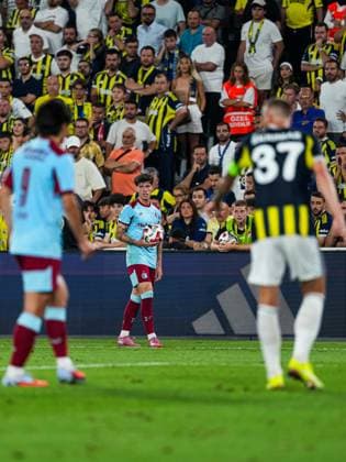 UEFA Champions League: Fenerbahce SK v Feyenoord Istanbul - Jordan Bos of Feyenoord during the third qualification round 2nd leg of The Champions League 2025 2026. The match is set between Fenerbahce SK and Feyenoord at Chobani Stadium, Kadikoy on 12 August 2025 in Istanbul, Turkey. Copyright: xTomxBodex