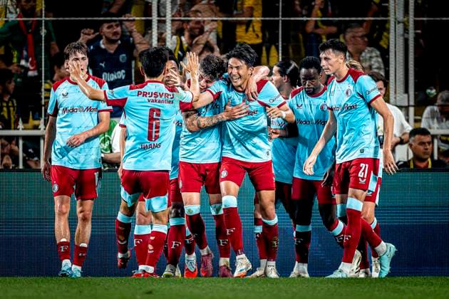 Feyenoord Rotterdam defender Tsuyoshi Watanabe scores the 0-1 and celebrating the goal during the match Fenerbahce - Feyenoord at the Åžükrü SaracoÄülu Spor Kompleksi for the Champions League - Third qualifying round - 2nd leg season 2025-2026 in ISTANBUL, Turkey on 10 august 2025, (photo by Marcel van Dorst EYE4images DeFodi Images)