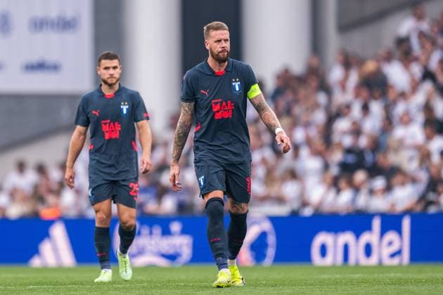 250812 Pontus Jansson of Malmö FF looks dejected during the UEFA Champions League qualifier football match between FC Copenhagen and Malmö FF on August 12, 2025 in Copenhagen. Photo: Petter Arvidson BILDBYRAN kod PA PA1061 fotboll football soccer fotball uefa champions league champions league fc copenhagen malmö ff bbeng kval fc köpenhamn depp Copyright: PETTERxARVIDSON BB250812PA082