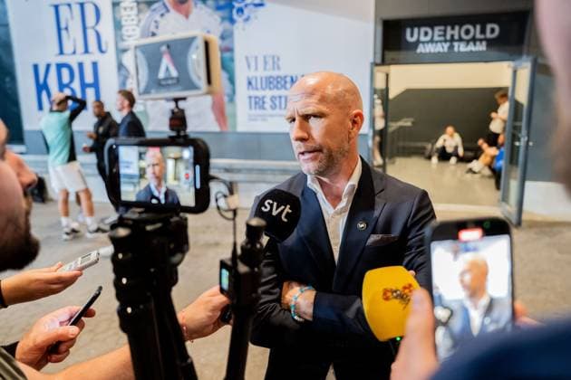 250812 Head coach Henrik Rydström of Malmö FF is being interviewed in the mixed zone after the UEFA Champions League qualifier football match between FC Copenhagen and Malmö FF on August 12, 2025 in Copenhagen. Photo: Petter Arvidson BILDBYRAN kod PA PA1061 fotboll football soccer fotball uefa champions league champions league fc copenhagen malmö ff bbeng kval fc köpenhamn Copyright: PETTERxARVIDSON BB250812PA154