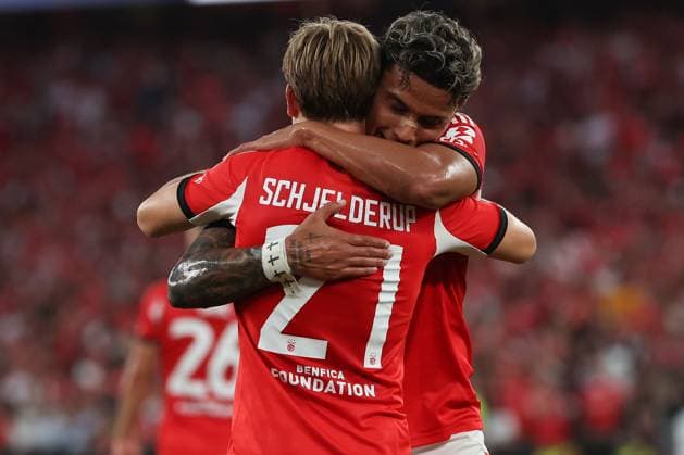 Portugal, Lissabon 2025.08.12 xJFx Rückspiel Dritte Qualifikationsrunde Uefa Champions League 2025 26 , S.L.Benfica - OGC Nice v.l., Andreas Schjelderup (S.L.Benfica), Richard Rios (S.L.Benfica) Torjubel, Goal celebration, celebrate the goal zum 2:0 Copyright: JoaquimxFerreira