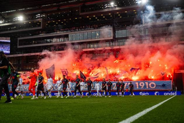 FC Copenhagen v Malmo FF, UEFA Champions League qualification, Copenhagen, Denmark Copenhagen, Denmark. 12th, August 2025. The players from the two teams enter the pitch for the UEFA Champions League qualification match between FC Copenhagen and Malmo FF at Parken in Copenhagen. Denmark, Copenhagen  Copyright: xGonzalesxPhoto TobiasxJorgensenx
