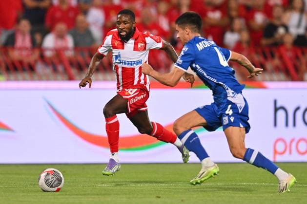 CRVENA ZVEZDA vs LECH SHAVY WARREN BABICKA, football player of Crvena Zvezda, during UEFA Champion League qualification match against Lech Poznan, at Stadium Rajko Mitic. Belgrade, 12.08.2025 photo: MN Press Photo Agency FOOTBALL, UEFA CHAMPION LEAGUE QUALIFICATIONS MATCH, CRVENA ZVEZDA, RED STAR, LECH POZNAN Belgrade Stadium Rajko Mitic Serbia Copyright: xMarkoxMetlas xMNxPressx