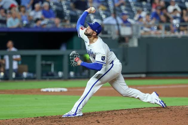 August 12, 2025: Kansas City Royals relief pitcher Lucas Erceg (60) throws against the Washington Nationals during the ninth inning at Kauffman Stadium in Kansas City, MO. CSM Kansas City United States of America - ZUMAc04_ 20250812_zma_c04_072 Copyright: xDavidxSmithx