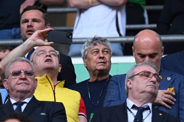 Romania v Netherlands: Round of 16 - UEFA EURO, EM, Europameisterschaft,Fussball 2024 MUNICH, GERMANY - JULY 02: Mircea Lucescu follows the UEFA EURO 2024 round of 16 match between Romania and Netherlands at the Munich Football Arena in Munich, Germany on July 02, 2024. Germany World. Editorial use only. Please get in touch for any other usage.  Copyright: x2025xAnadoluxGökhanxBalcÄ±x