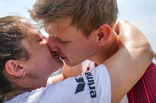 (250813) -- CHENGDU, Aug. 13, 2025 -- Martin Puhringer of Austria kisses his girlfriend after winning the Fistball Men s Bronze Medal Match between Switzerland and Austria at The World Games 2025 in Chengdu, southwest China s Sichuan Province, Aug. 13, 2025. ) (SP)CHINA-CHENGDU-THE WORLD GAMES 2025-FISTBALL-MEN-BRONZE MEDAL MATCH-SUI VS AUT (CN) TenzinxNyida 
