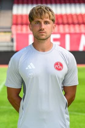 12.08.2025 - 1. FC Nürnberg FCN ( Club Clubfrauen ) - 1. Google Pixel Frauen Fussball Bundesliga BL - Saison 2025 2026 - Fototermin Porträttermin Vorstellung Präsentation Pressetermin - - Einzelbild Einzelfoto Portrait Porträt Kopfbild - Johannes Stadler (Torwart-Trainer )