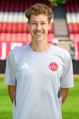 12.08.2025 - 1. FC Nürnberg FCN ( Club Clubfrauen ) - 1. Google Pixel Frauen Fussball Bundesliga BL - Saison 2025 2026 - Fototermin Porträttermin Vorstellung Präsentation Pressetermin - - Einzelbild Einzelfoto Portrait Porträt Kopfbild - Dr. Andreas Kopf ( Mannschaftsarzt )