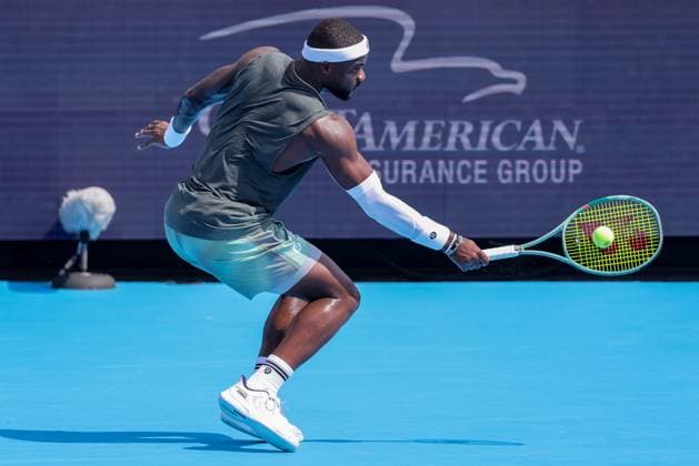 August 13, 2025, Mason, Ohio, U.S: Frances Tiafoe (USA) hits a backhand shot during WednesdayÃ¢â‚¬â ¢s Round of 16 of the Cincinnati Open at the Lindner Family Tennis Center, Mason, Oh. Mason U.S - ZUMAs304 20250813_zaf_s304_059 Copyright: xScottxStuartx