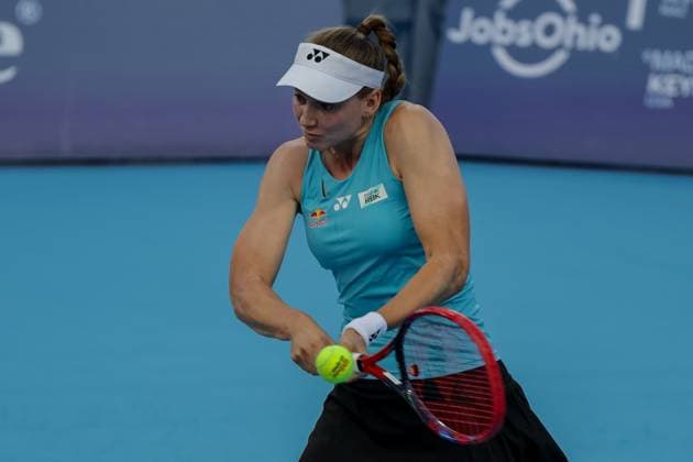 August 13, 2025, Mason, Ohio, U.S: Elena Rybakina (KAZ) hits a two-handed backhand during WednesdayÃ¢â‚¬â ¢s Round of 16 of the Cincinnati Open at the Lindner Family Tennis Center, Mason, Oh. Mason U.S - ZUMAs304 20250813_zaf_s304_188 Copyright: xScottxStuartx