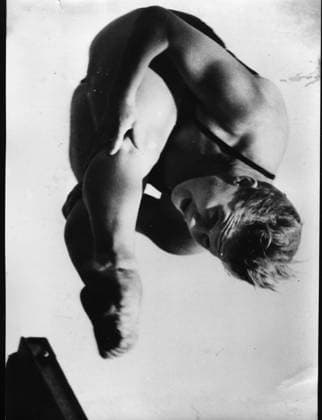 Turmspringen Olympische Sommerspiele in Rom U.B.z. Ingrid Kraemer (DDR) gewinnt eine Goldmedaille 1960 in Rom - Italien !ACHTUNG AUFNAHMEDATUM GESCHÄTZT! *** Tower jumping Olympic Summer Games in Rome u B Z Ingrid Kraemer GDR wins a Gold medal 1960 in Rome Italy ATTENTION date estimated !ACHTUNG AUFNAHMEDATUM GESCHÄTZT!