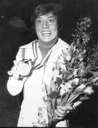 Ski alpin Olympische Winterspiele 1976 in Innsbruck U.B.z. Goldmedaillengewinnerin Rosi Mittermaier (Deutschland) 1976 in Innsbruck - Oesterreich !ACHTUNG AUFNAHMEDATUM GESCHÄTZT! *** Ski Alpine Olympic Winter Games 1976 in Innsbruck u B Z Gold medal winner Rosi Mittermaier Germany 1976 in Innsbruck Austria ATTENTION date estimated !ACHTUNG AUFNAHMEDATUM GESCHÄTZT!