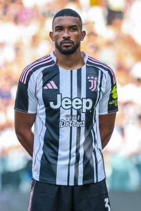 Juventus FC vs Juventus Next Gen, pre-season friendly match - 13 Aug 2025 Gleison Bremer of Juventus FC is seen during the pre-season friendly football match between Juventus FC and Juventus Next Gen at Allianz Stadium. Turin Italy Copyright: xFabrizioxCarabellix xSOPAxImagesx 20250813R3FC0553_GleisonBremer