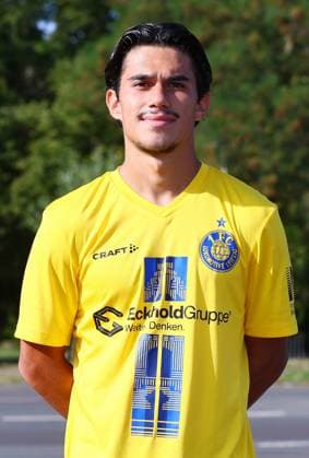 Teampraesentation 1. FC Lok Leipzig Regionalliga NO Eren Öztürk Oeztuerk ; 1. FC Lokomotive Leipzig; Regionalliga Nord-Ost, Porträttermin 2025 2026 , Leipzig, 13.08.2025 , Nur zur redaktionellen Nutzung. Only editorial use.